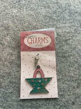 Lori Holt, Enamel Happy Charm, Flower Basket, Bag Charm, Bee in my Bonnet
New